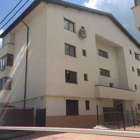Apartament Sara アパート ナボダリ